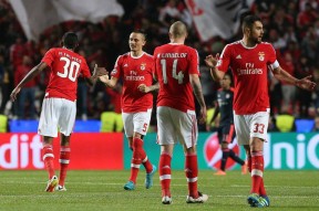 康姆士乐队主唱