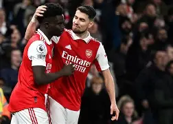 德布劳内在SKT比赛中连败纳达尔新星惊险取胜表现惊艳，山东泰山围绕社区盾强势反弹直接炸裂(小勒布比赛视频全部)